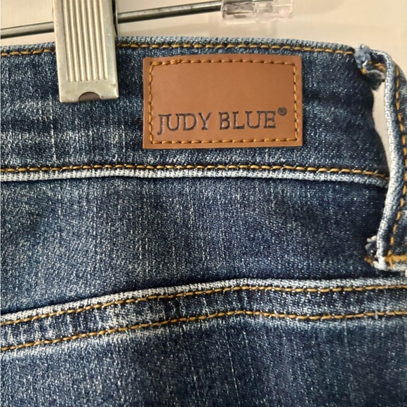 Judy Blue Mid Rise Handsand Classic
Skinny Jeans Women’s Size 11/30 - Picture 4 of 7